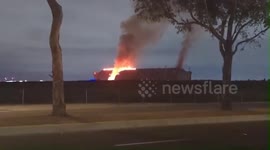 US: Massive Fire Engulfs Historic Hangar In Tustin, California 3