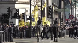 Republic protesters boo as King travels to parliament in London, UK