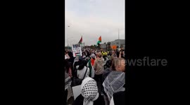 Australia: Pro-Palestine Activists Protest At Melbourne Port To Block Israeli Shipping Line 2