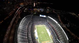 Army Golden Knights' Daring Leap Into Soldier Field Ignites Spectacle of Patriotism in Chicago, IL, USA