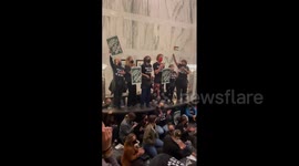 US: Jewish ‘Ceasefire Now’ Protesters Occupy Oakland Federal Building In California