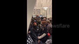 US: Jewish ‘Ceasefire Now’ Protesters Occupy Oakland Federal Building In California 5