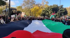 UK: Hundreds Of Thousands Turn Out For Pro-Palestine Rally In Central London 4