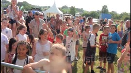 Tiverton Balloon Festival 2013 - Cooling Off