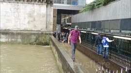 River Thames Pathway Flooded Out