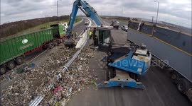 Full Recovery & Clean Up Of Overturned Lorry