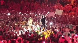 Bruce Springsteen crowd surfs in LA