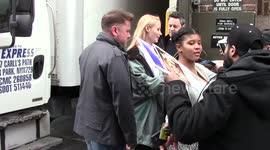 Iggy Azalea signs autographs for fans in New York