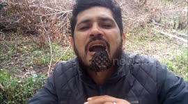 HOMEM COLOCA 2 MORCEGOS SUGA SANGUE DENTRO DA BOCA.