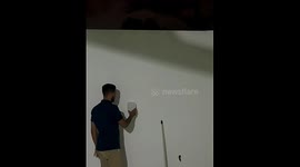 Fearful fiasco: Ricardo's hilarious frog removal attempt in Arapiraca, Brazil