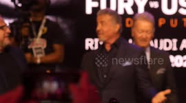 TYSON FURY GETS IN USYK FACE AND HAD TO BE PULLED APART AND ROCKY MAKES AN APPERENCE