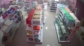 Magnitude 6.4 earthquake hits northern Thailand and neighbouring Myanmar, rattling store shelves
