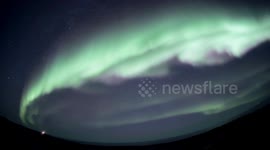 4K timelapse captures stunning Northern Lights in Iceland, starts faint then goes berserk