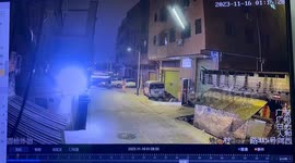 Scooter rider injured as minivan crashes into elevated manhole cover in China