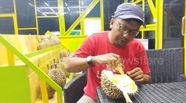 ASMR Eat the king of druit, durian that very crunchy sound make you want it
