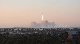 Moment SpaceX Starship rocket explodes moment after launch