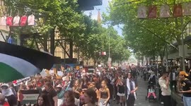 Australia: Students Walk Out Of Schools To Show Support For Palestine In Melbourne 4