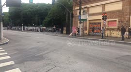 Pessoas, veículos pelas ruas da Lapa em São Paulo Brasil nesta quinta-feira (23)
