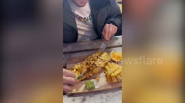 Chippy created world first cod wrapped in 24-carat gold inspired by Salt Bae