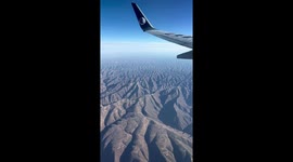 Plane gives spectacular aerial view of landscape in northwest China