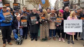 Actor Eddie Marsan and Chief Rabbi of the UK Ephraim Mirvis join thousands in march against antisemitism