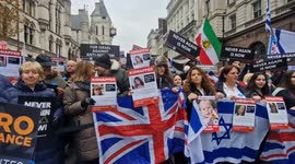 Thousands decry antisemitism in Central London march
