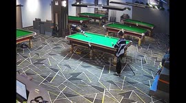 Billiards frustration: furious breakdown as missed opportunity ends in cue destruction