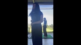 Girls have hilarious time trying golf for the first time
