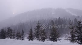 Multi lens shooting of rural meteorology during the cold season.
