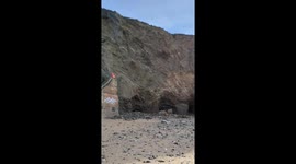 VIDEO: Shocking footage captures rock slide on Cornwall beach as locals warned (part 1)