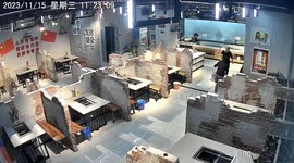 Shihezi Buffet BBQ employees extinguish ceiling fire