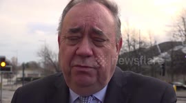 Salmond urges Scottish Government to back referendum bill