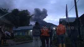Volcanic eruption kills hikers in Indonesia
