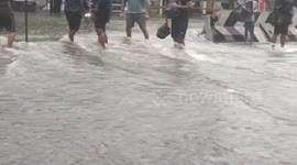 5 killed in Chennai amid heavy rains, no flight operation in city till tomorrow as cyclone Michuang nears