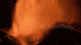 Mount Etna unleashes majestic fury in breathtaking volcanic eruption