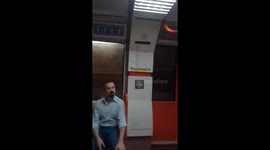 Explosion rocks Buenos Aires subway