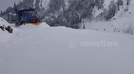 Snow clearance work underway in northern India