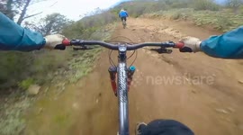 Unexpected crack on Cerro Traluñed  descent leads to bicycle fall