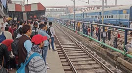 The Indian people's careless for standing Opposite side to catch the train for careless for own life