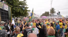 Supporters of former president Jair Bolsonaro (PL) met this Sunday, 10th, in Copacabana, Rio de Janeiro, Brazil.
