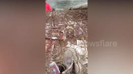 Lucky man finds stashes of money in old mattress from the streets
