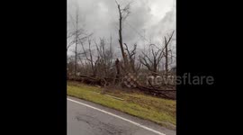 Clarksville, USA: devastating tornado unleashes havoc