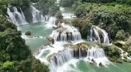 China-Vietnam tourism cooperation zone witnesses cross-border travel boom