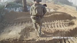 IDF Enters Home Of Hamas Leader in Khan Yunis