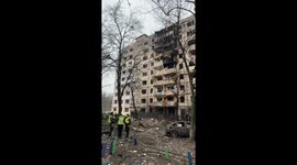 Kyiv under attack: 10 missiles strike Troeshchyna, leaving damaged buildings