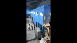 Daredevil jumps impressive gap between two roofs in gym