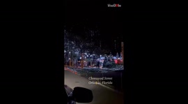 This house in Orlando, Florida is nothing short of a DAZZLING Christmas miracle