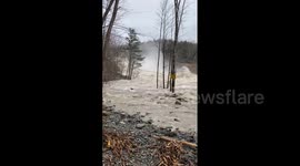 US: Rain And Snowmelt Flood Rivers In Vermont 2