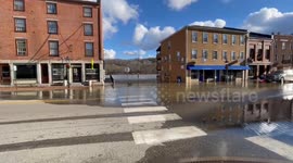 US: Rivers Reach Historic High Levels In Maine After Storm Brings Heavy Rain 3
