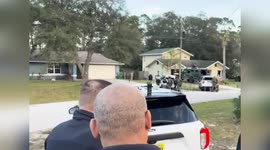 Armed Shoplifting Suspect Jumps From Burning Second-Floor Residence in Deltona Standoff, FL, USA